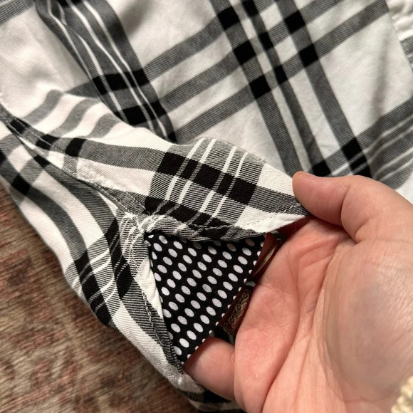 Como Vintage Plaid Flannel Button Down Shirt Black White Grungecore XL Cozy - Picture 8 of 14